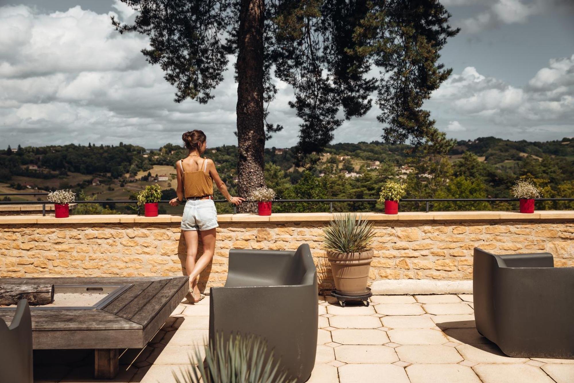 Hotel & Restaurant Le Meysset Sarlat-la-Caneda Exterior photo